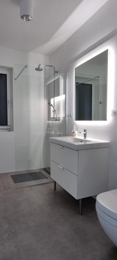 Seabreeze Luxury Apartments Нивице Экстерьер фото