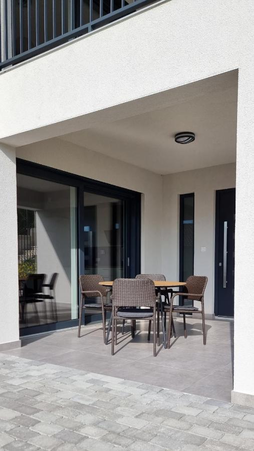 Seabreeze Luxury Apartments Нивице Экстерьер фото