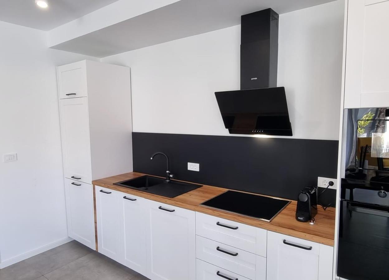 Seabreeze Luxury Apartments Нивице Номер фото
